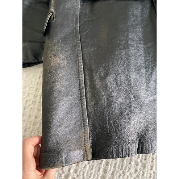 Vintage Lightly Distressed Black Leather Trench Coat Wooden Button Mens Med 38 - Picture 8 of 16